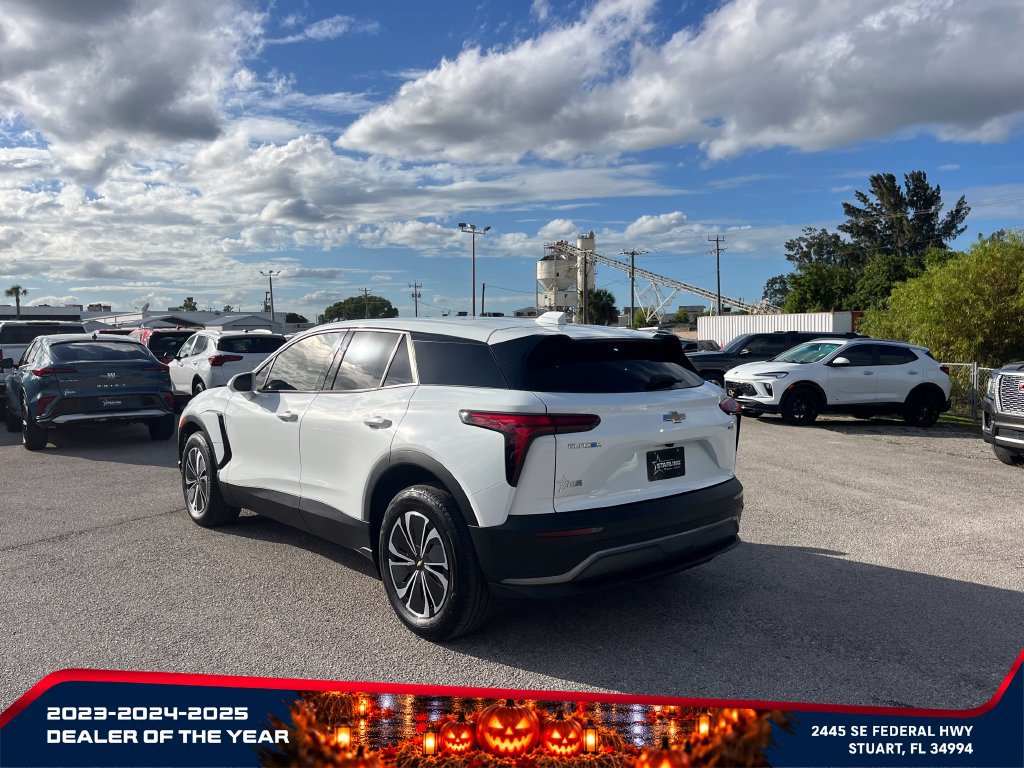 Used 2025 Chevrolet Blazer EV LT AWD/4WD image 5