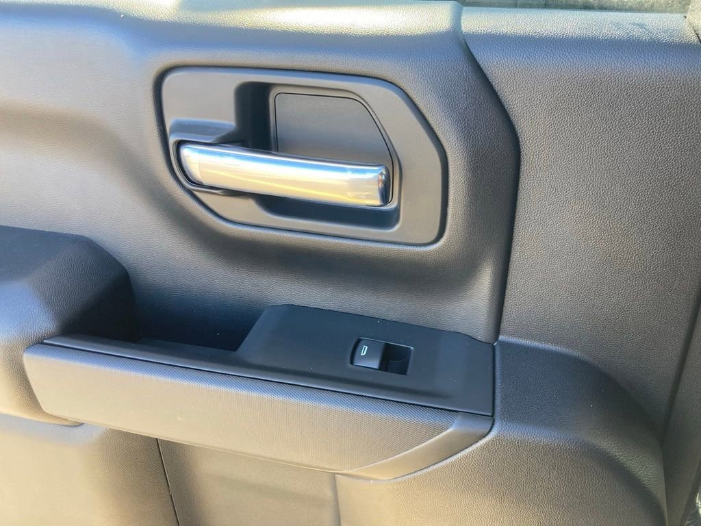 New 2026 Chevrolet Silverado 1500 Custom w/ Turbomax Blackout Package AWD/4WD image 22