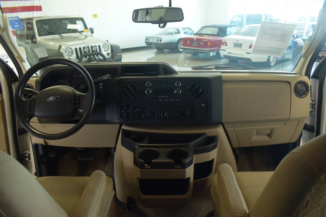 Used 2014 Ford E-350 and Econoline 350 XLT RWD image 53