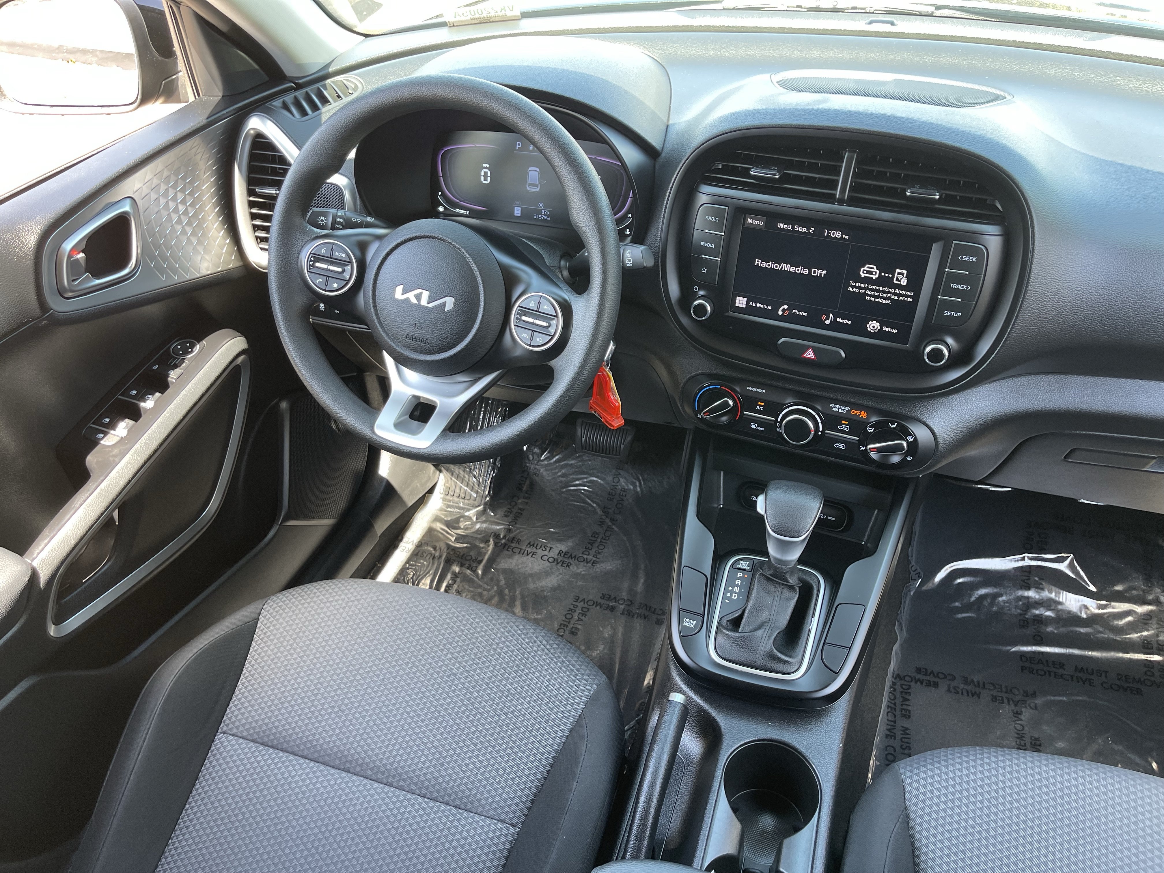 Certified 2023 Kia Soul LX w/ LX Technology Package FWD image 13