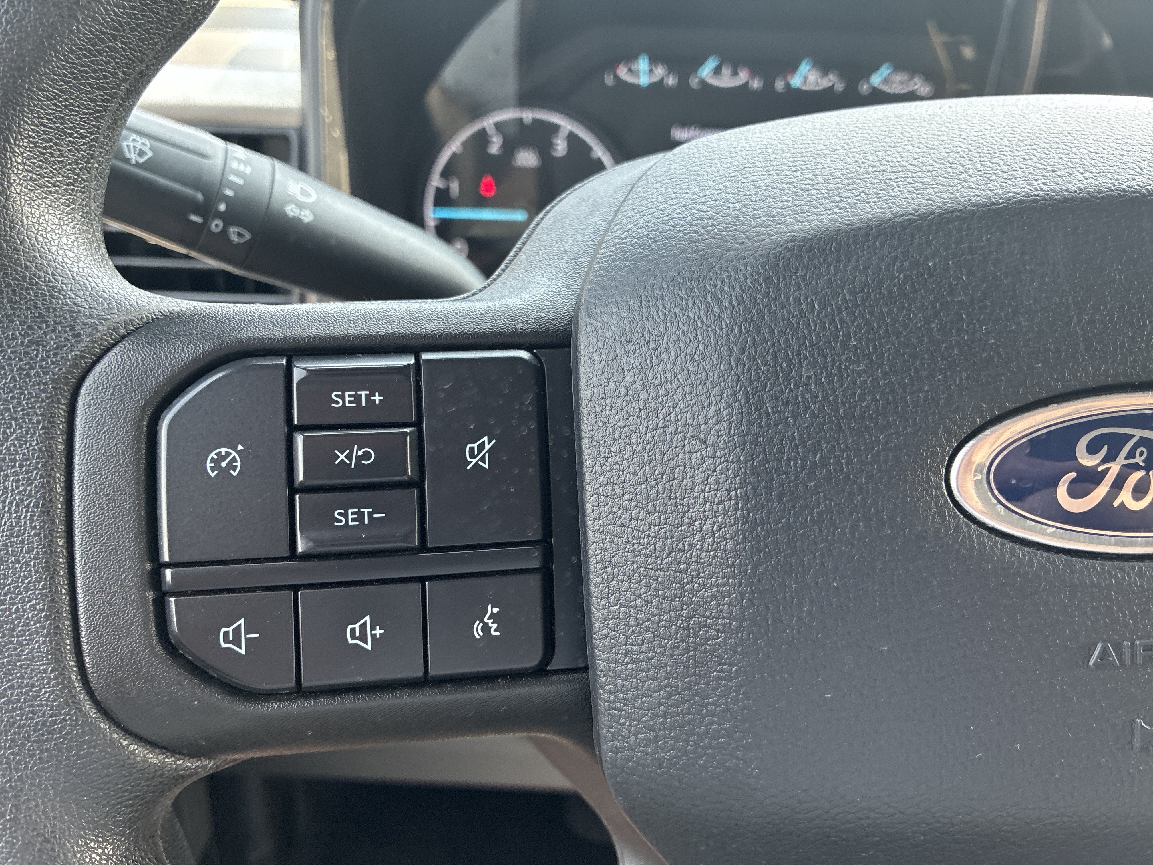 Used 2025 Ford F250 XLT AWD/4WD image 24