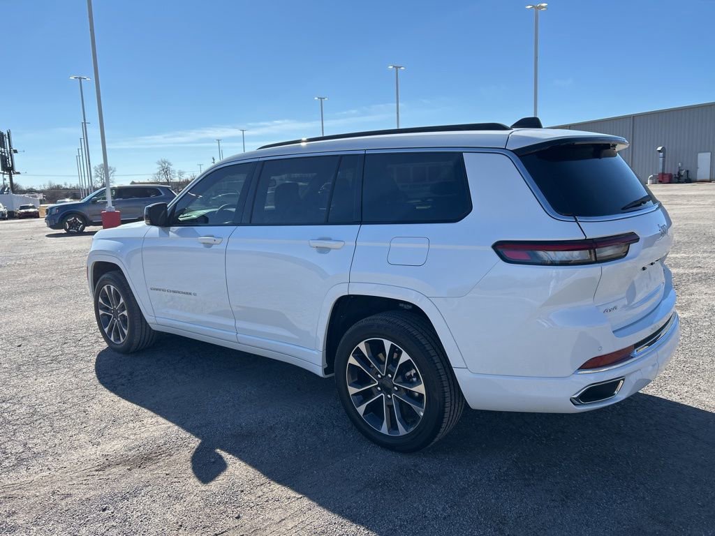Used 2025 Jeep Grand Cherokee L Overland w/ Luxury Tech Group IV image 8