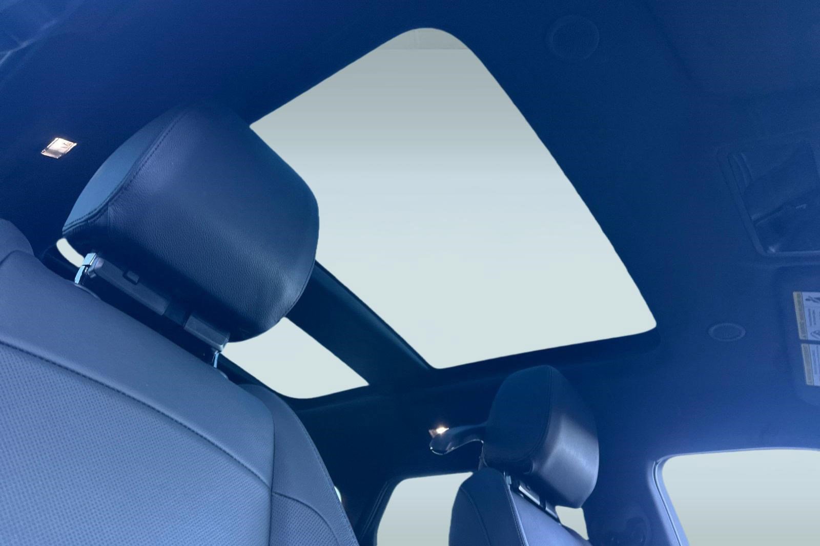 Used 2024 Land Rover Range Rover Evoque Dynamic SE image 14