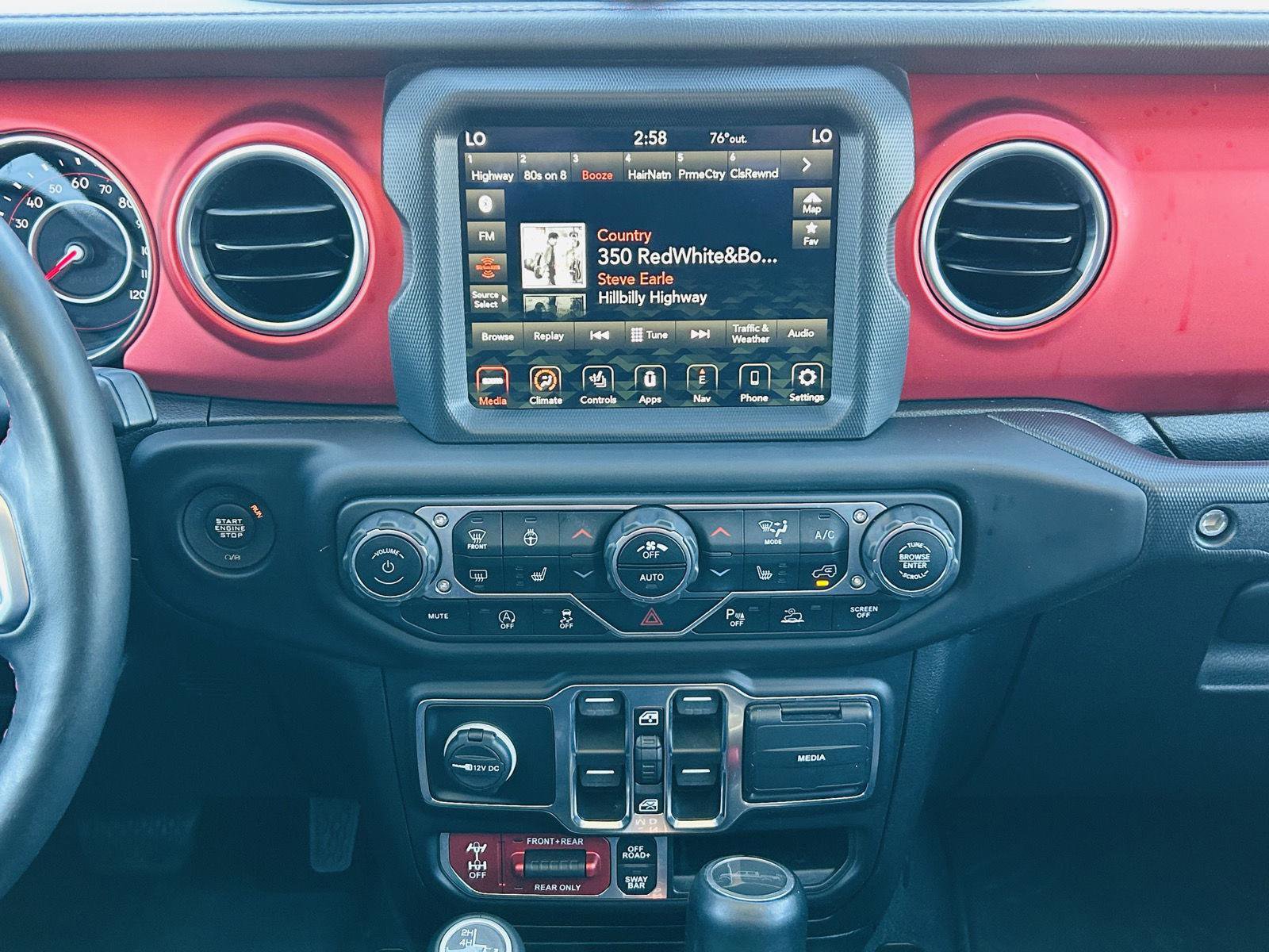 Used 2020 Jeep Gladiator Rubicon AWD/4WD image 18