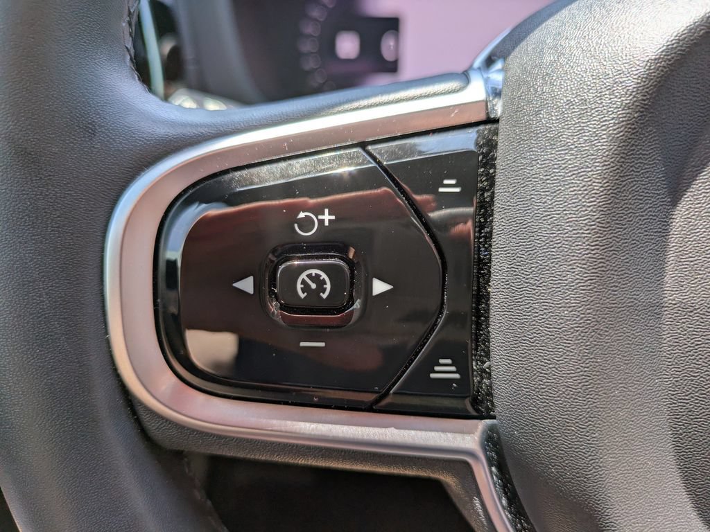 Certified 2024 Volvo XC60 B5 Ultimate w/ Protection Package Premier AWD/4WD image 26