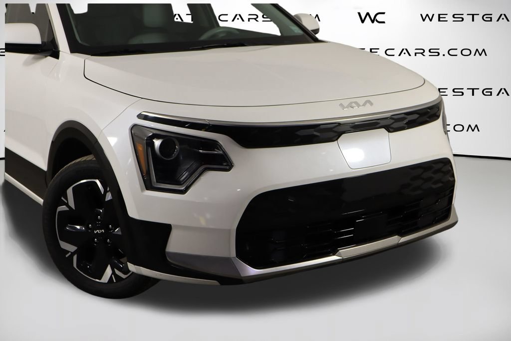 Used 2023 Kia Niro Wind FWD image 50