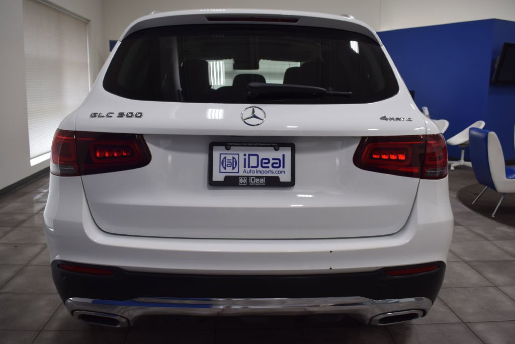 Used 2021 Mercedes-Benz GLC 300 4MATIC w/ Premium Package image 3