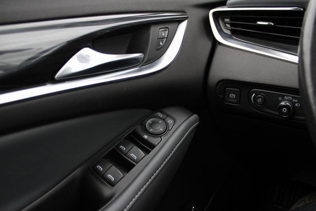 Used 2021 Buick Enclave Essence w/ Sound and Sites Package image 27