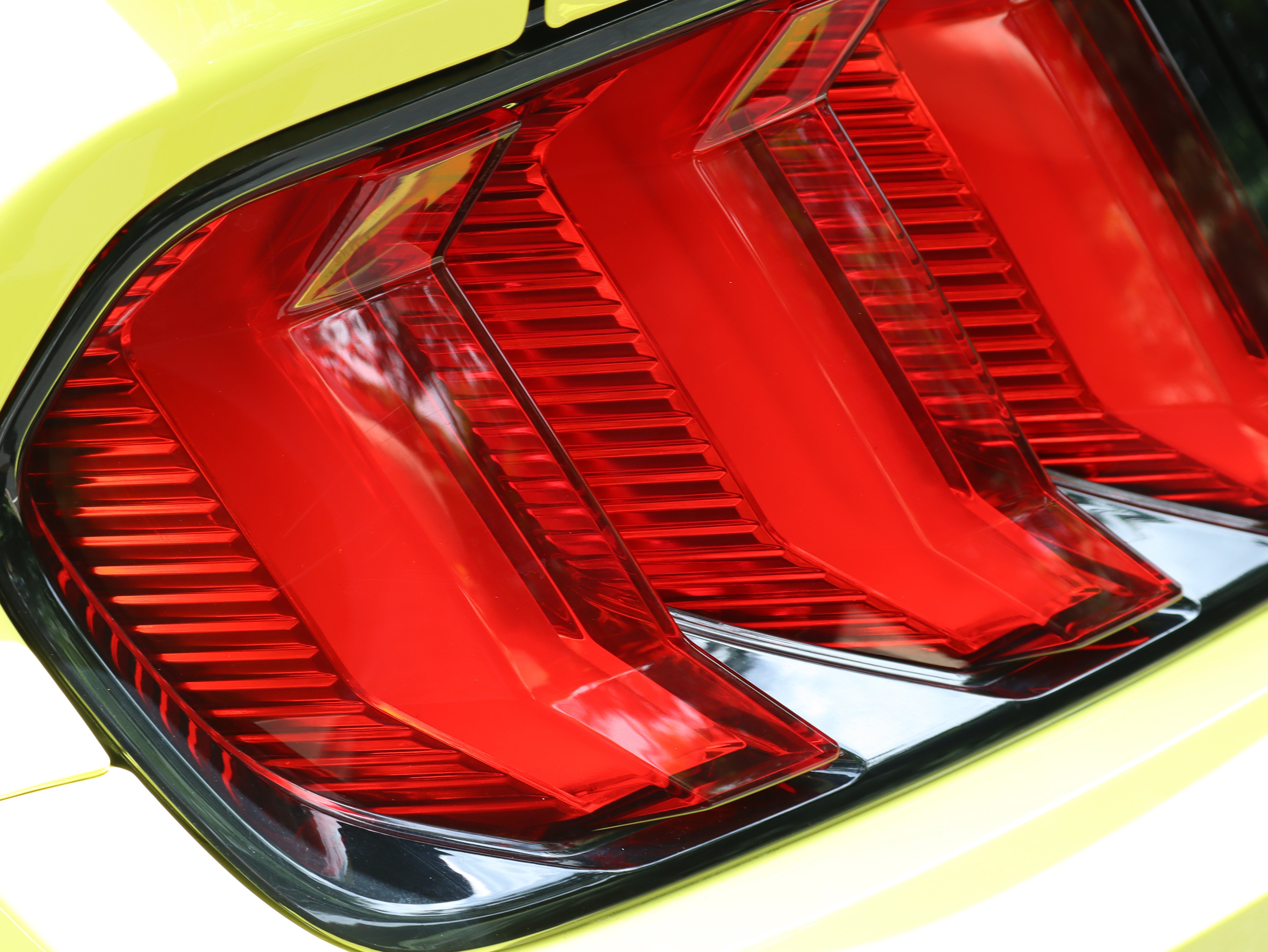 Used 2021 Ford Mustang Shelby GT500 w/ Technology Package RWD image 47