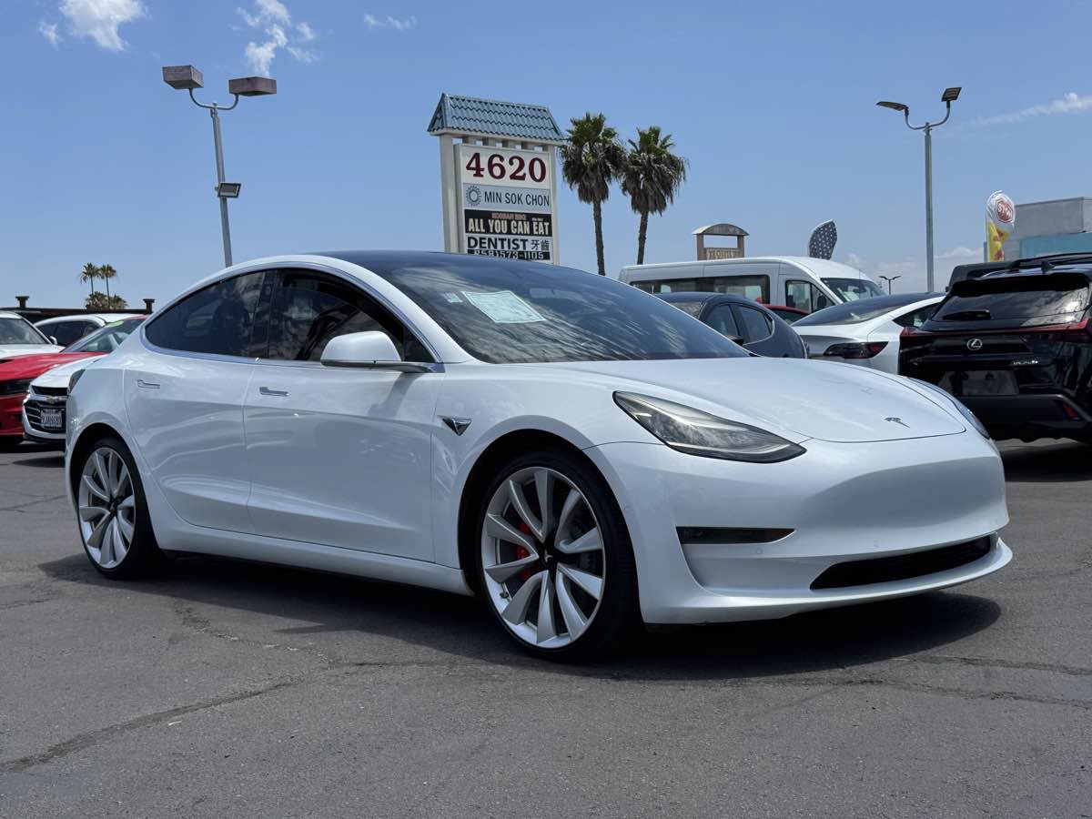 Used 2018 Tesla Model 3 Performance AWD/4WD image 5
