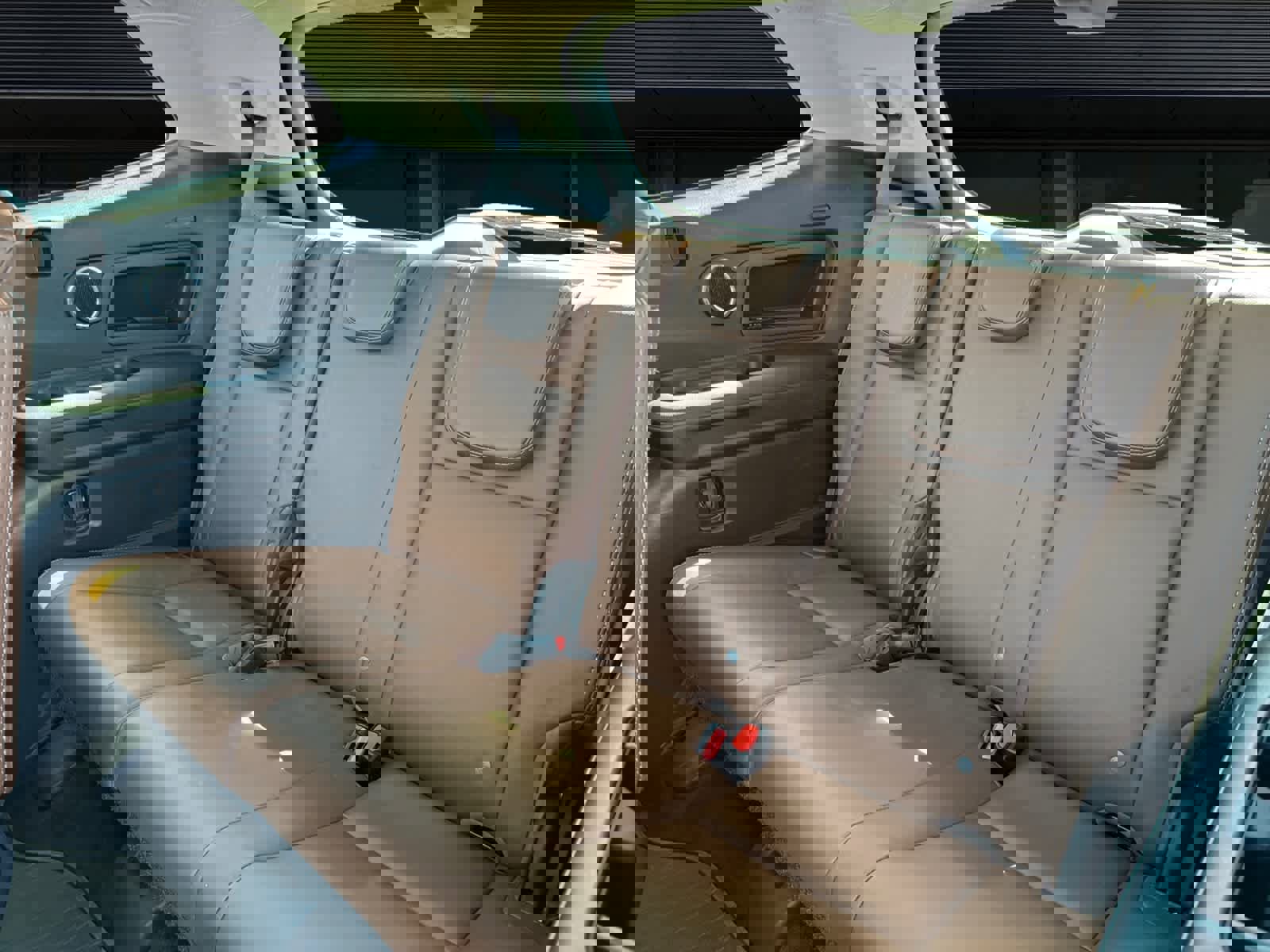 Used 2023 Subaru Ascent Touring image 17