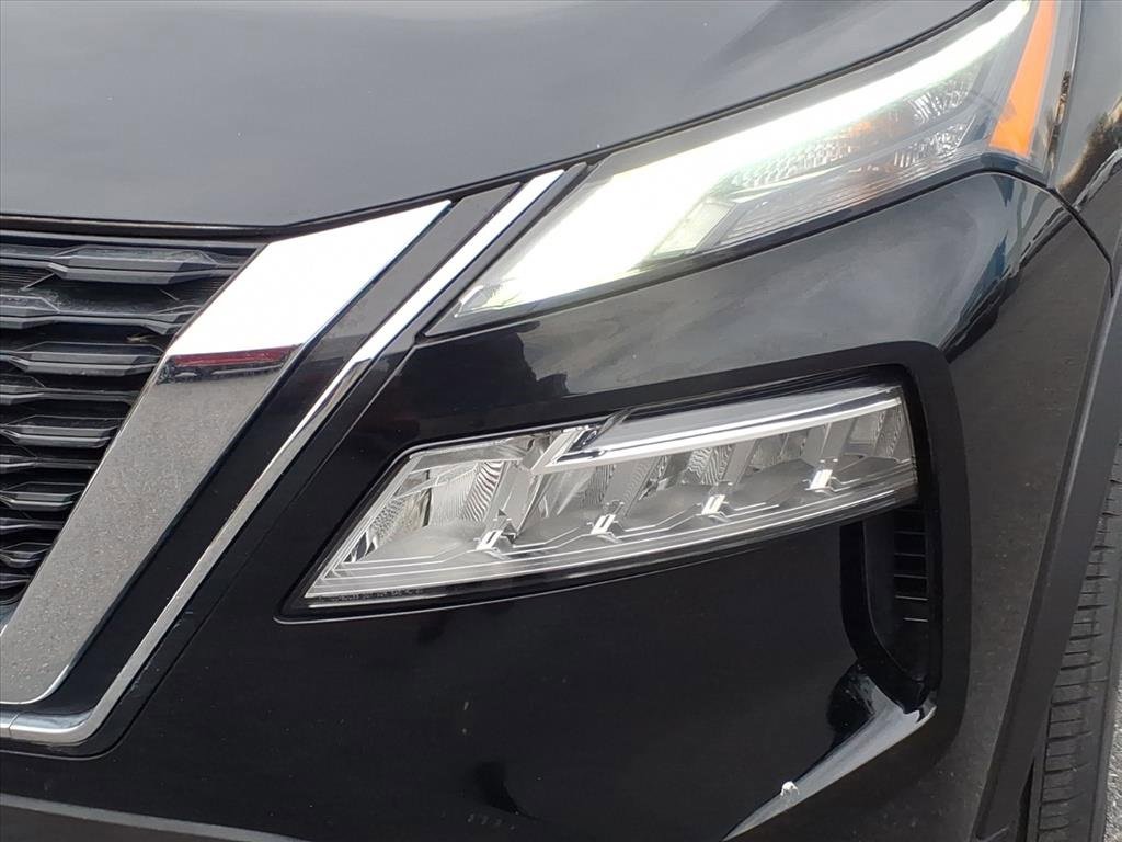 Used 2023 Nissan Rogue SV image 8