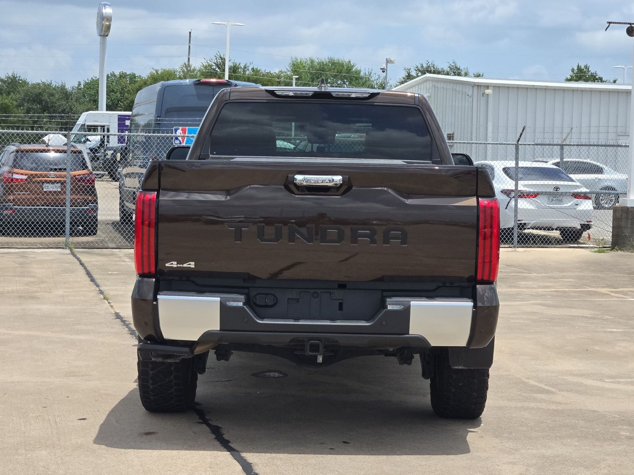 Used 2025 Toyota Tundra Limited w/ Power Package AWD/4WD image 6