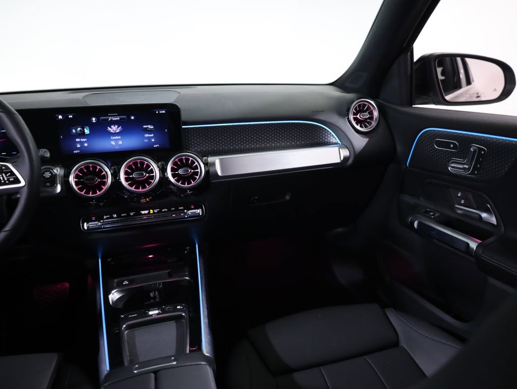 Certified 2025 Mercedes-Benz GLB 250 4MATIC image 40