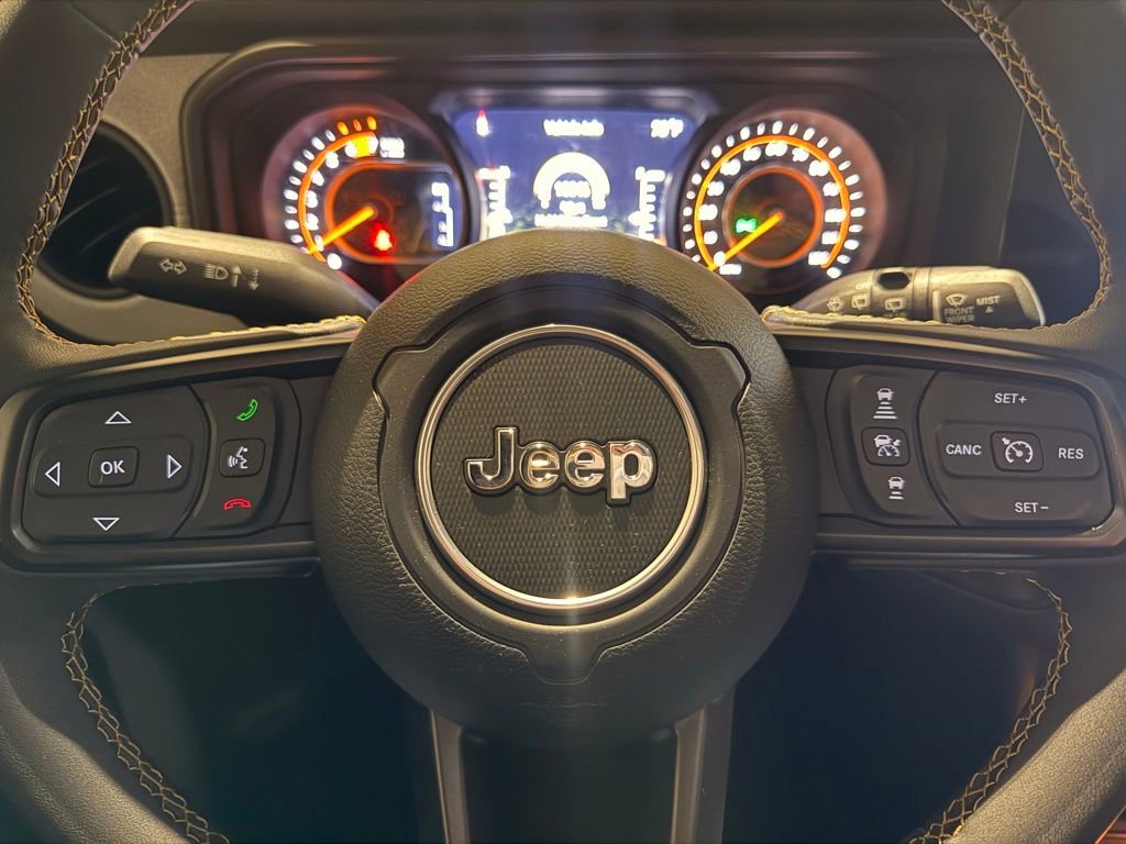 Used 2024 Jeep Wrangler Unlimited Sport AWD/4WD image 18