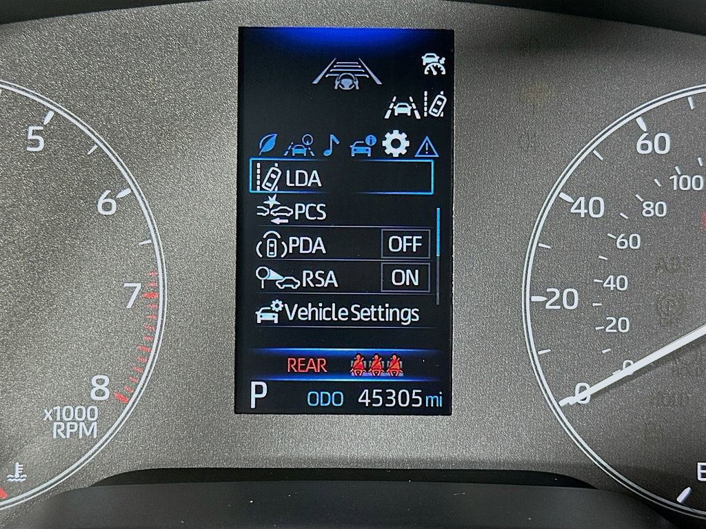 Used 2024 Toyota Corolla LE FWD image 12