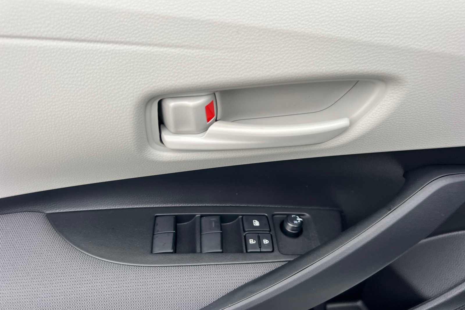 New 2026 Toyota Corolla LE image 8