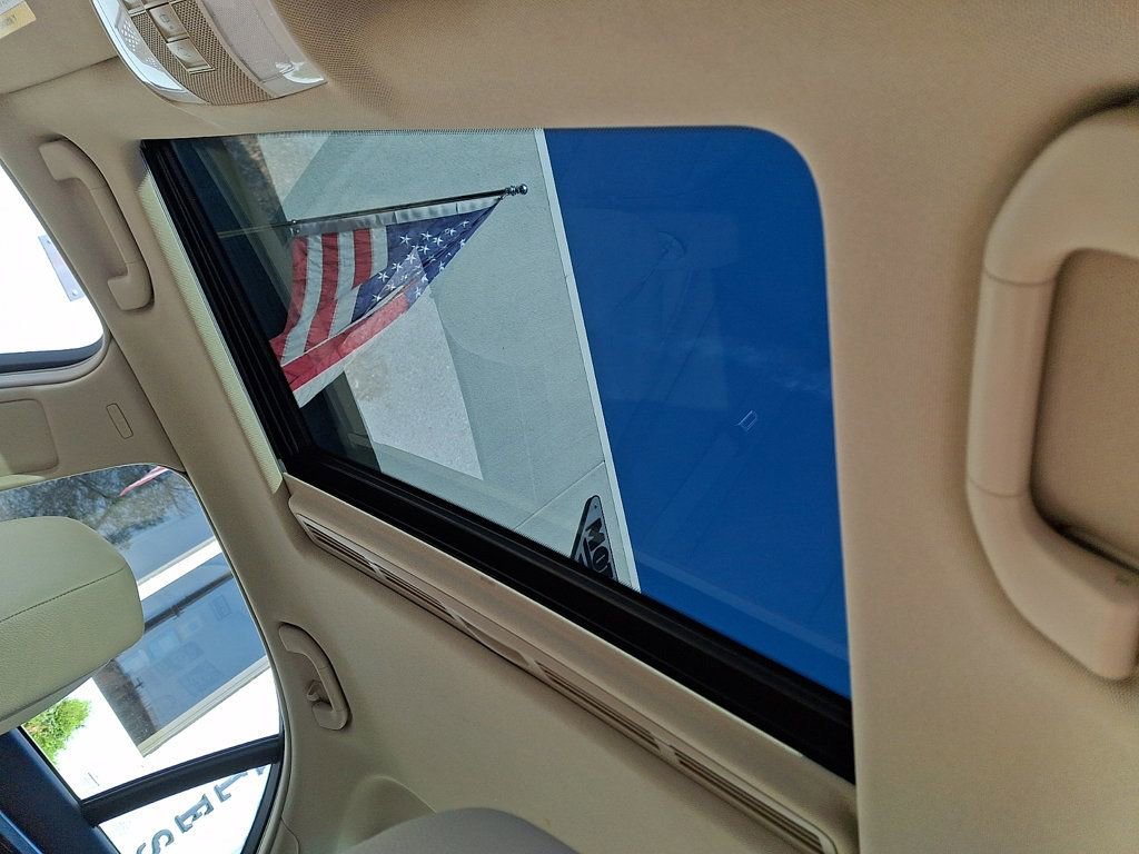 Used 2013 Mercedes-Benz C 250 Sedan image 13