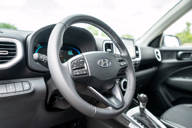 New 2026 Hyundai Venue SEL FWD image 21
