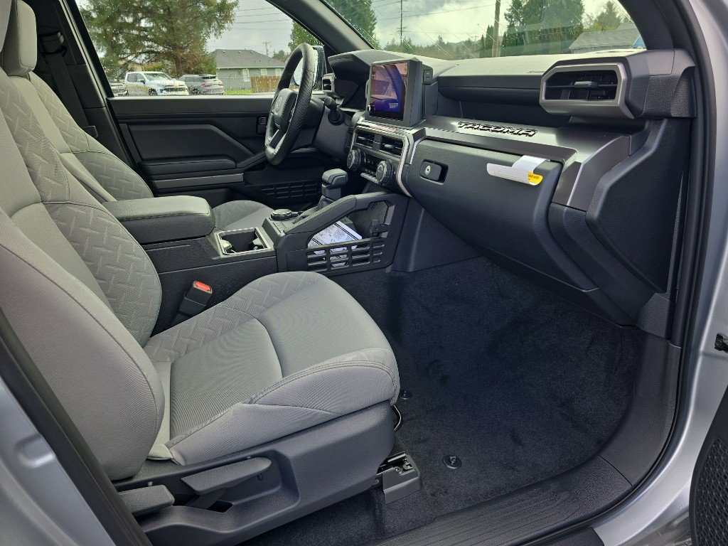 Used 2026 Toyota Tacoma SR5 AWD/4WD image 15