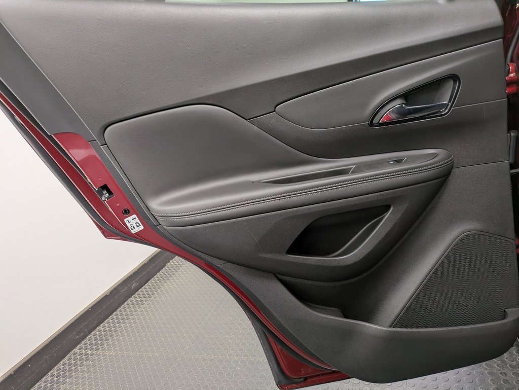 Used 2022 Buick Encore Preferred w/ Safety Package image 22