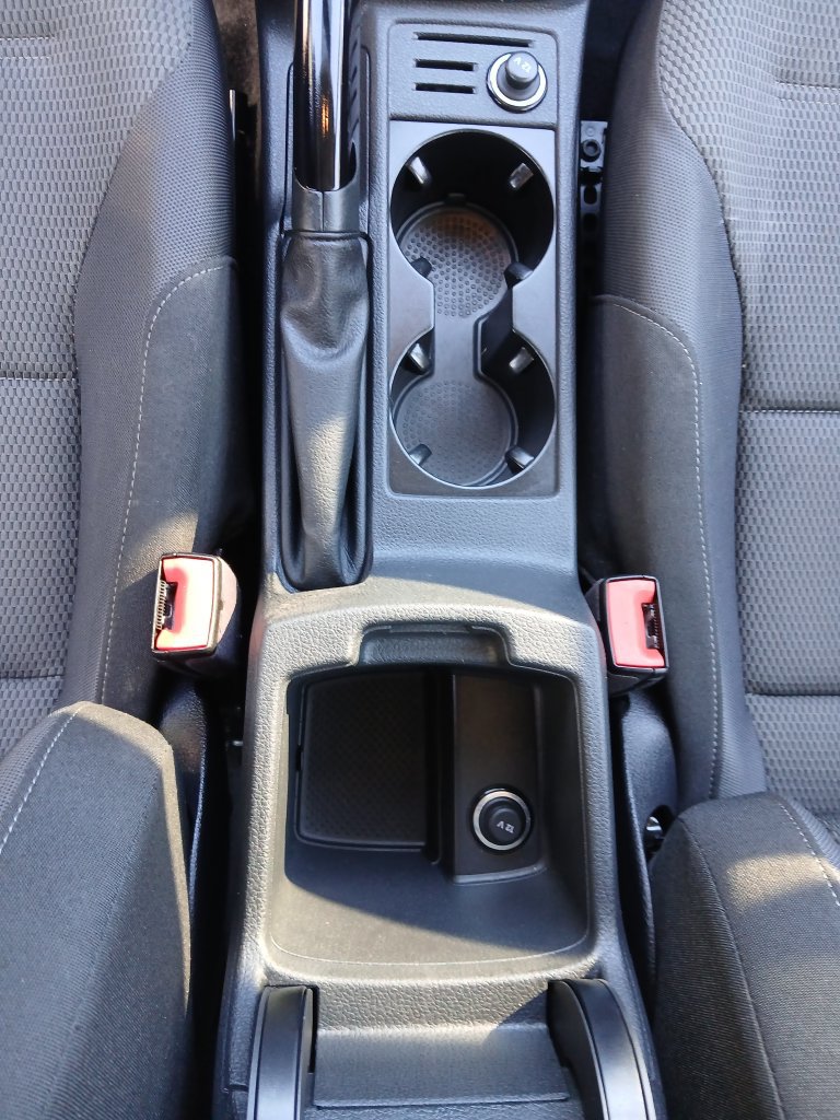Used 2017 Volkswagen Golf SportWagen FWD image 45