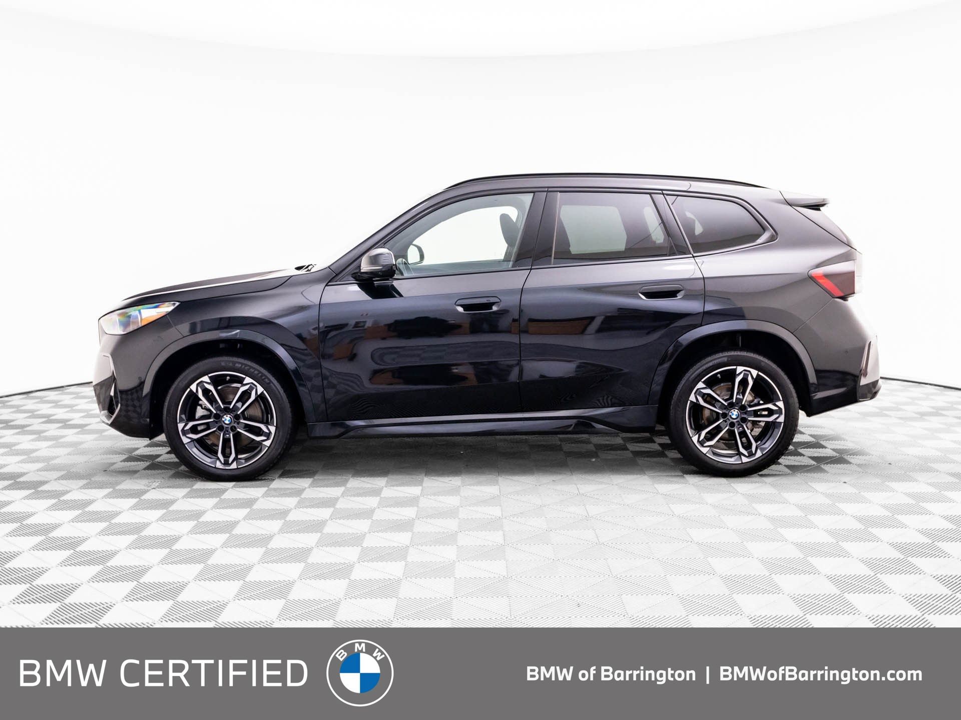 Certified 2025 BMW X1 xDrive28i w/ Technology Package image 2