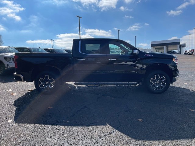 Used 2022 Chevrolet Silverado 1500 LTZ w/ Technology Package image 6
