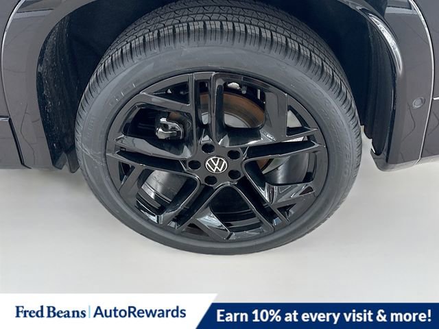 New 2026 Volkswagen Tiguan SE R-Line image 18