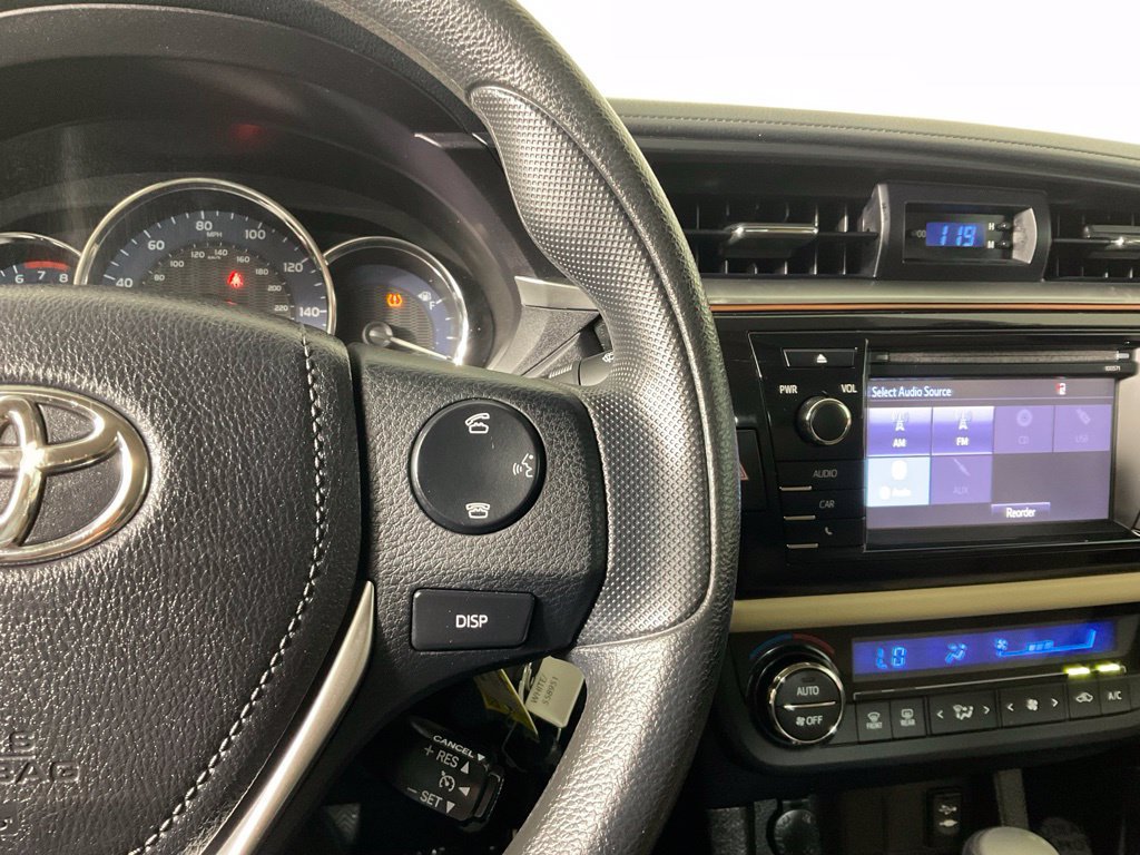 Used 2016 Toyota Corolla LE FWD image 24