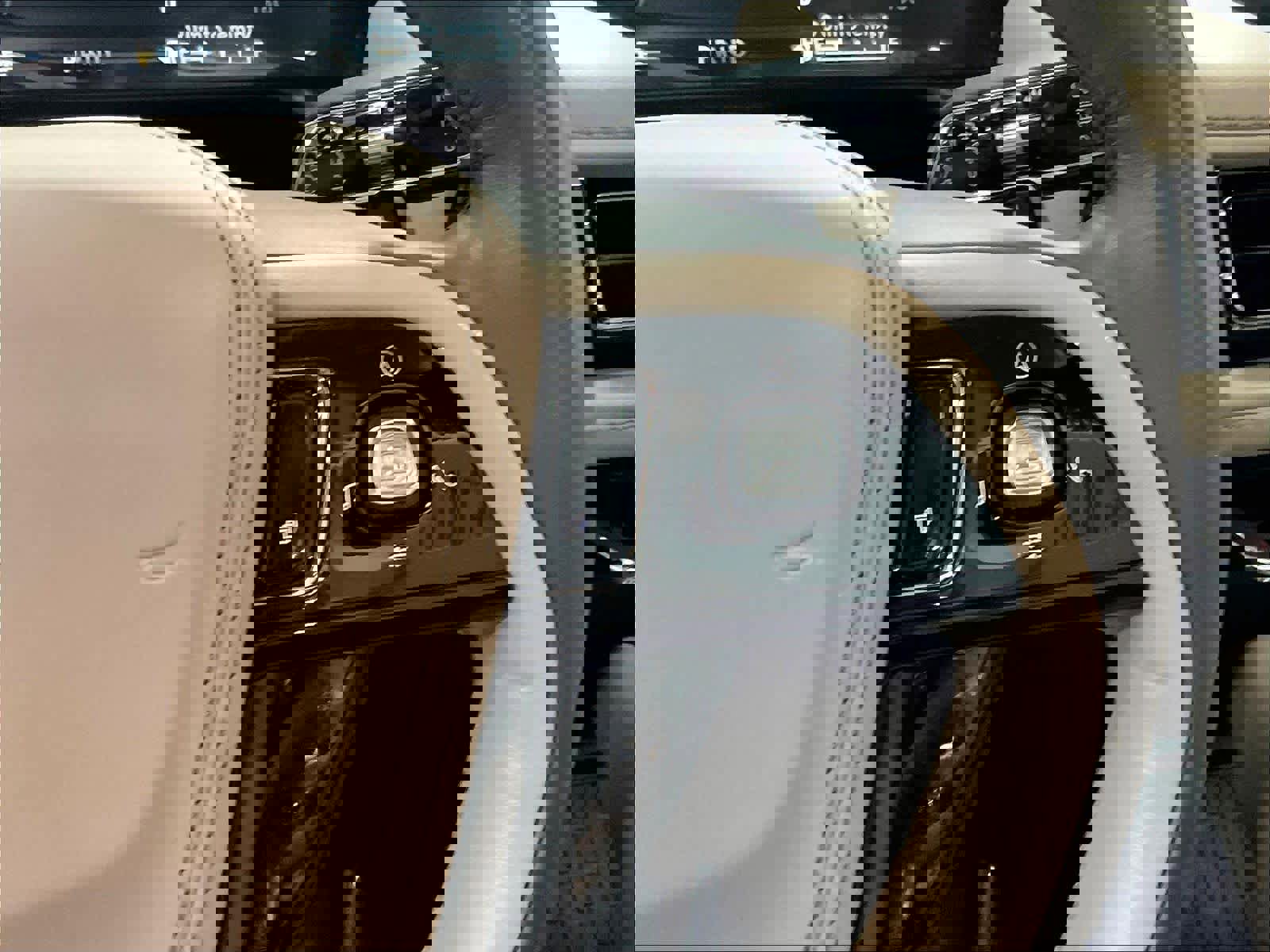 Used 2022 Lincoln Aviator Reserve w/ Equipment Group 201A image 20