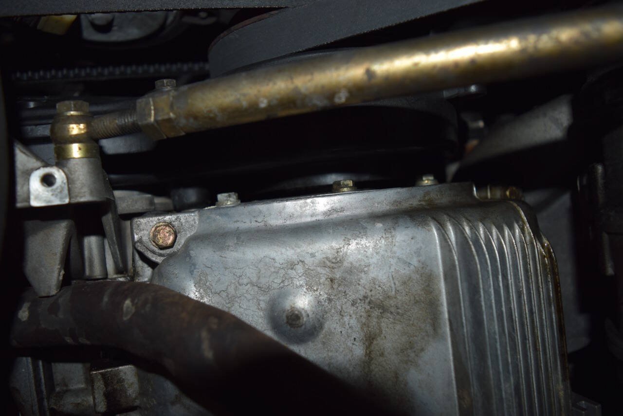 Used 1988 Porsche 944 Turbo Coupe RWD image 92