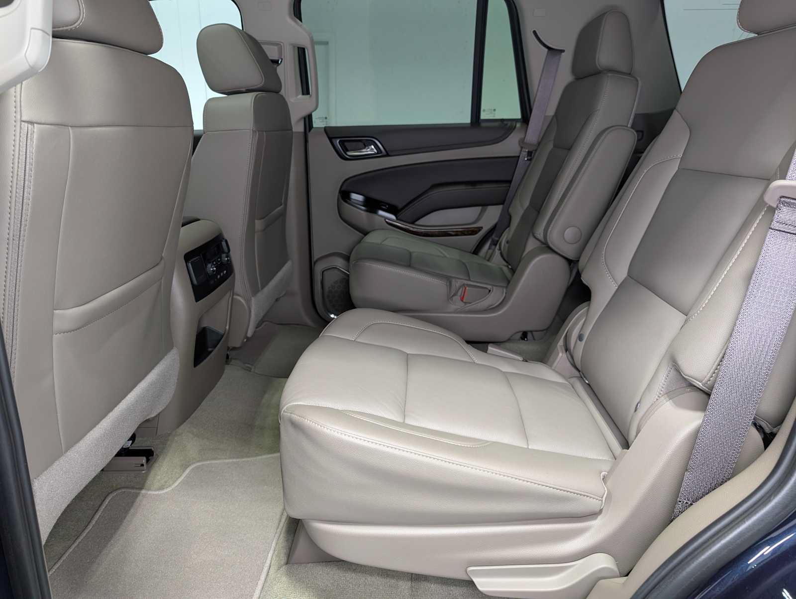 Used 2019 Chevrolet Tahoe LT AWD/4WD image 26