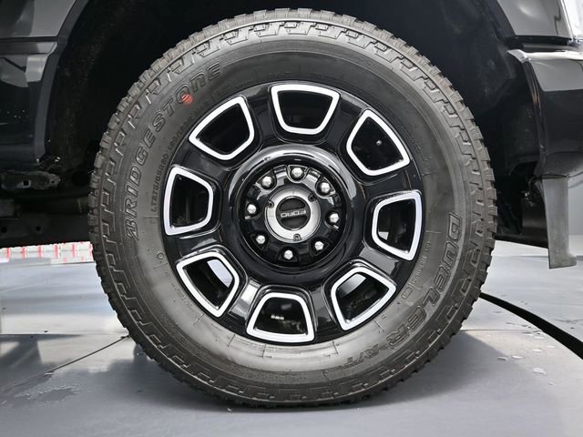 Used 2025 Ford F250 Platinum image 16