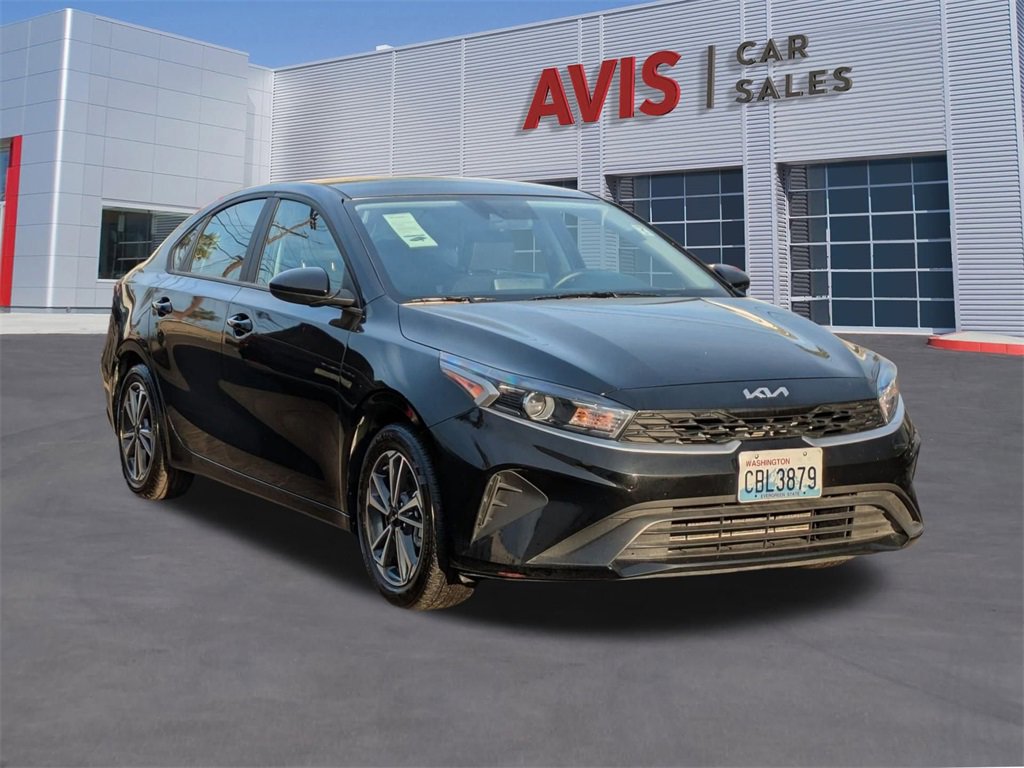 Used 2024 Kia Forte LXS image 3