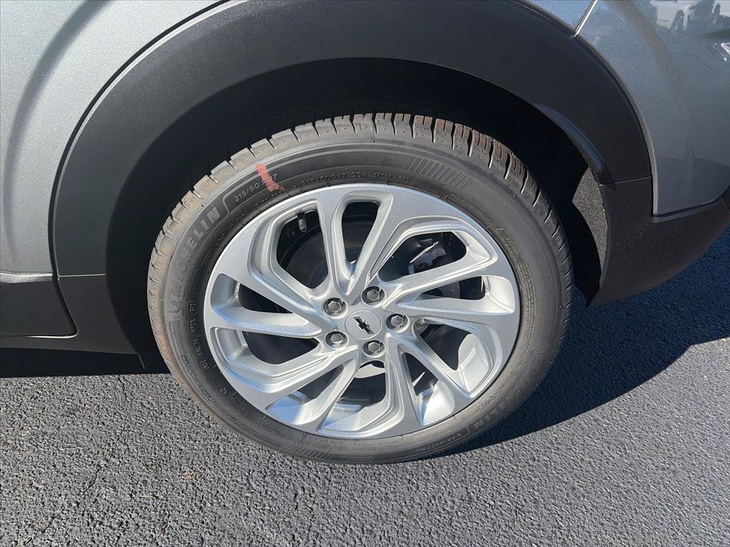 New 2027 Chevrolet Bolt LT FWD image 32