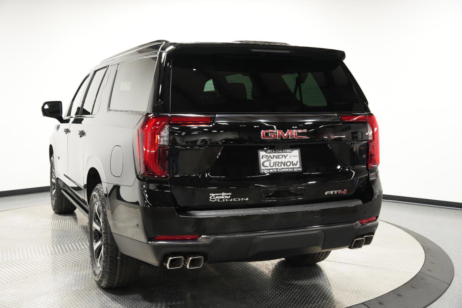 New 2026 GMC Yukon XL AT4 w/ AT4 Premium Plus Package AWD/4WD image 8