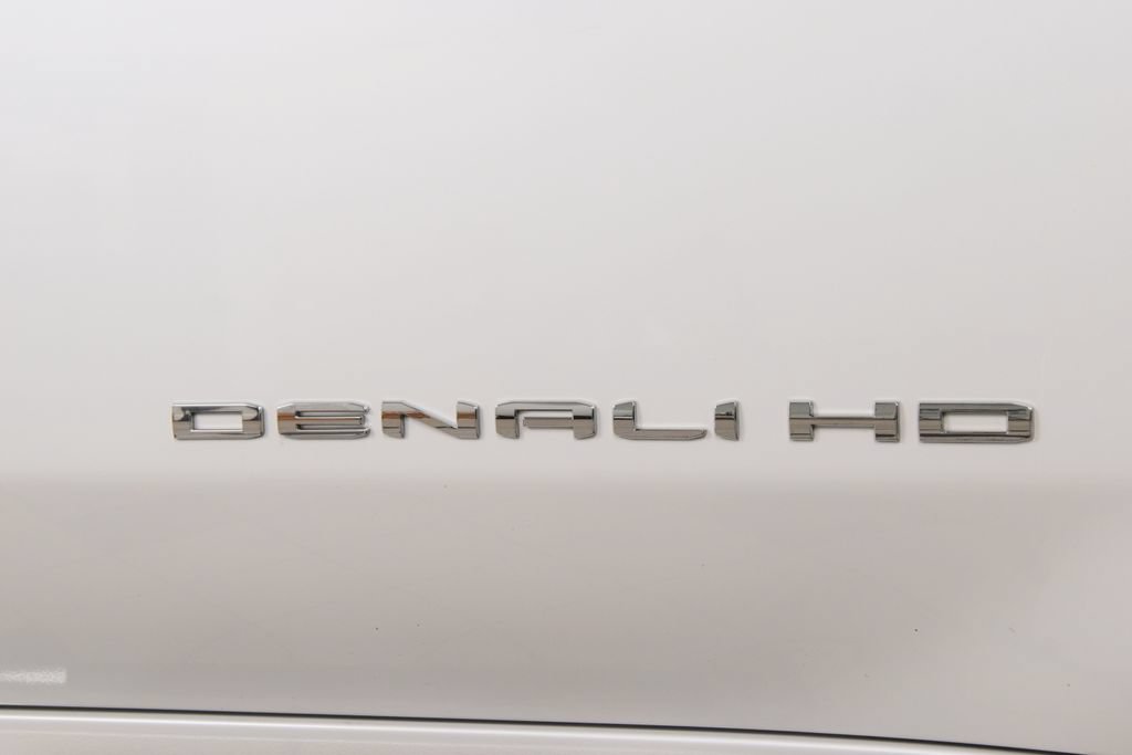 Used 2020 GMC Sierra 2500 Denali w/ Denali Ultimate Package AWD/4WD image 16