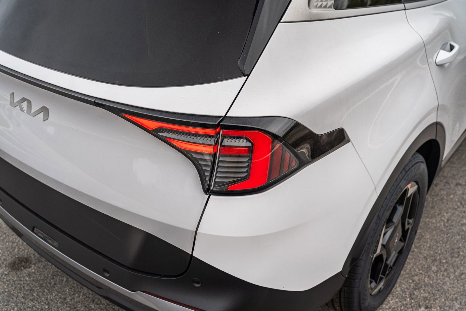 New 2026 Kia Sportage EX image 11