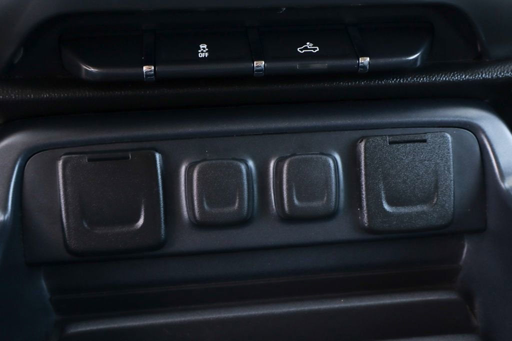 Used 2017 Chevrolet Silverado 1500 LT w/ All Star Edition AWD/4WD image 42