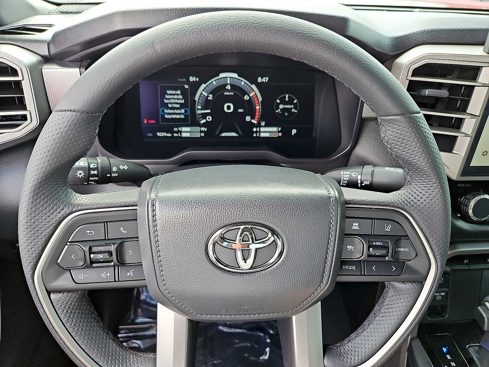 Used 2025 Toyota Tundra Limited AWD/4WD image 18