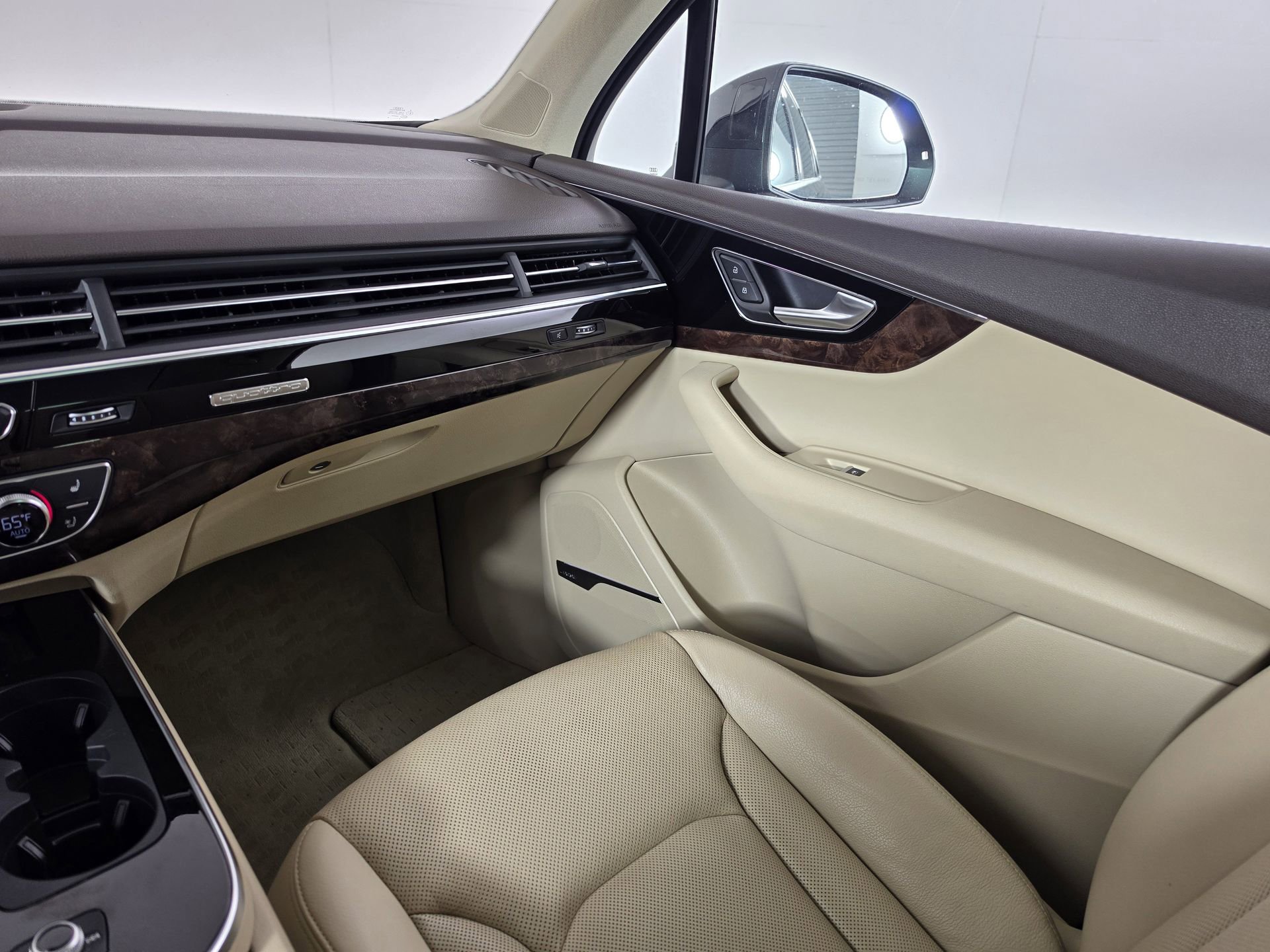 Used 2019 Audi Q7 3.0T Prestige w/ Prestige Package AWD/4WD image 45