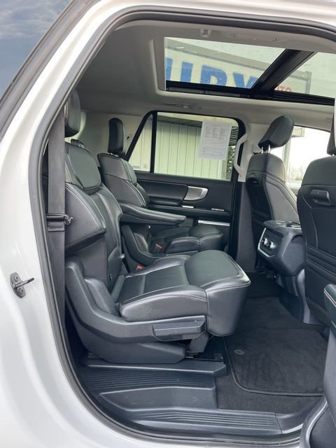 Used 2025 Ford Expedition Max Platinum image 32