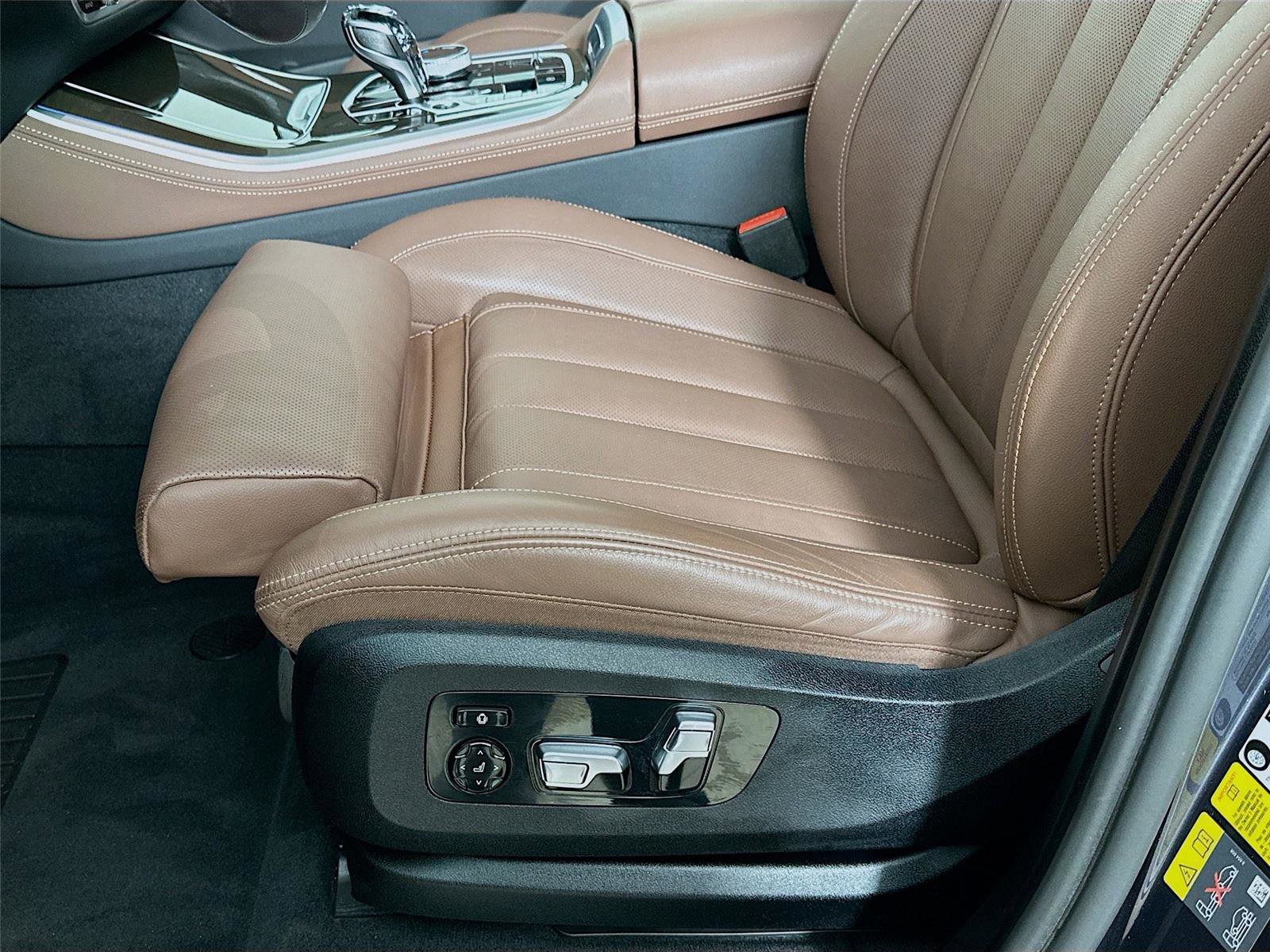 Certified 2022 BMW X5 xDrive45e w/ Executive Package image 19