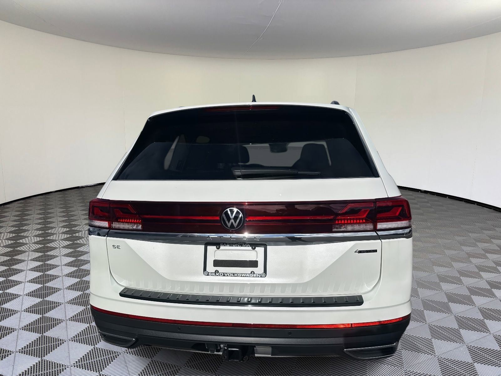 New 2026 Volkswagen Atlas SE image 3