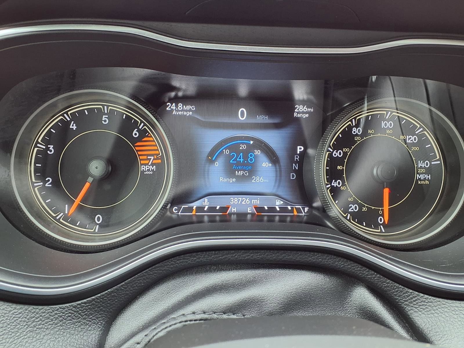 Used 2023 Jeep Cherokee Altitude Lux AWD/4WD image 16