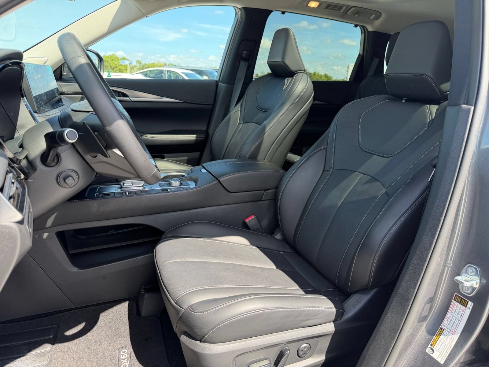 Used 2026 INFINITI QX60 Luxe FWD image 27