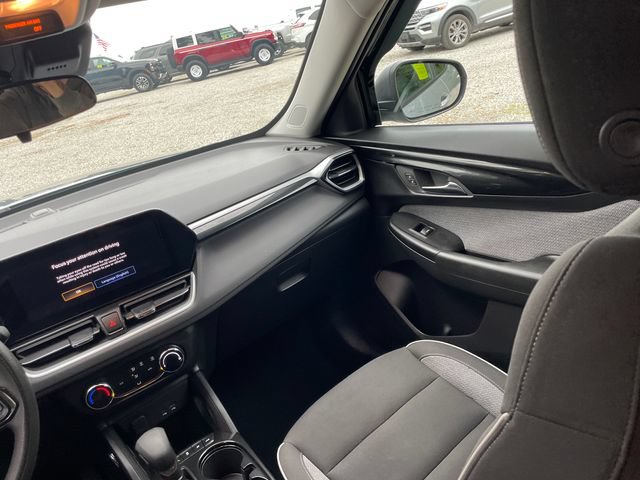 Used 2024 Chevrolet TrailBlazer LS w/ LS Convenience Package AWD/4WD image 21