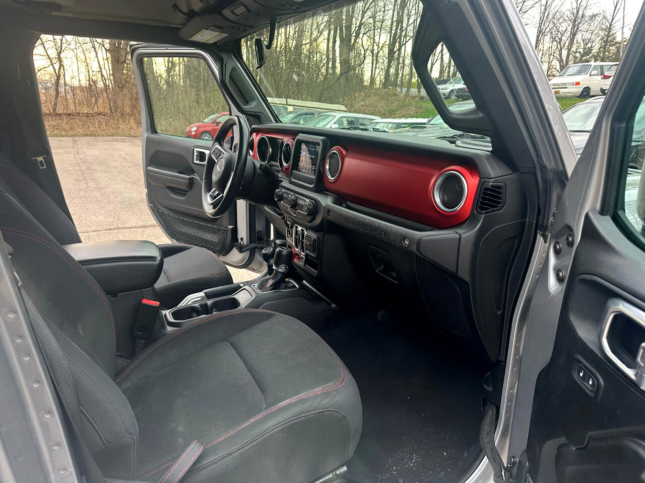 Used 2018 Jeep Wrangler Unlimited Rubicon image 18