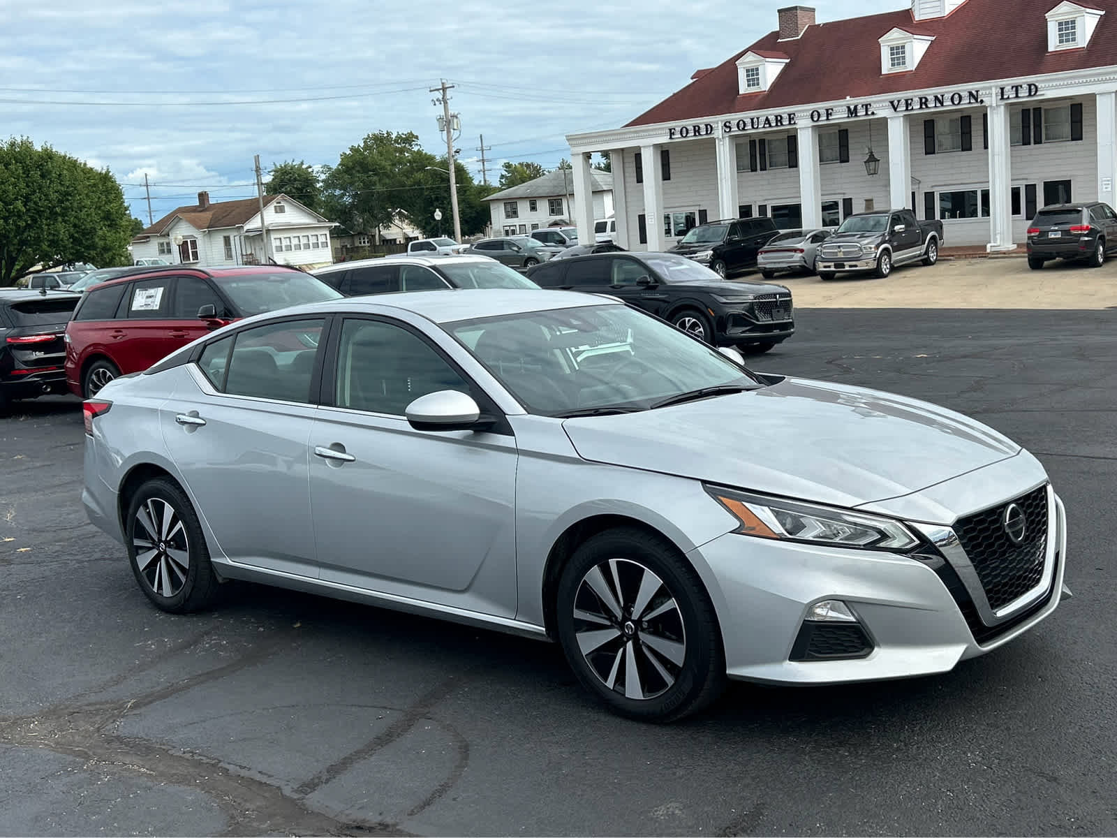 Used 2022 Nissan Altima 2.5 SV image 3